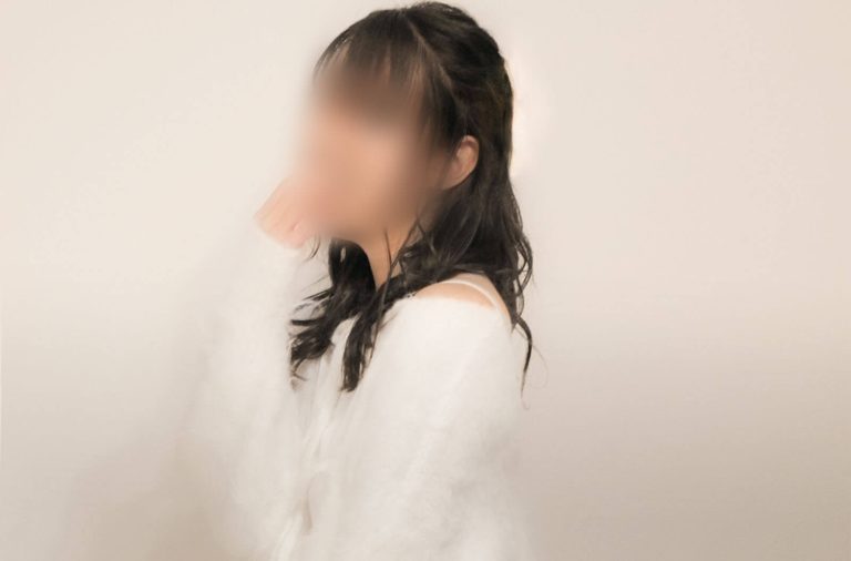 新里 すず